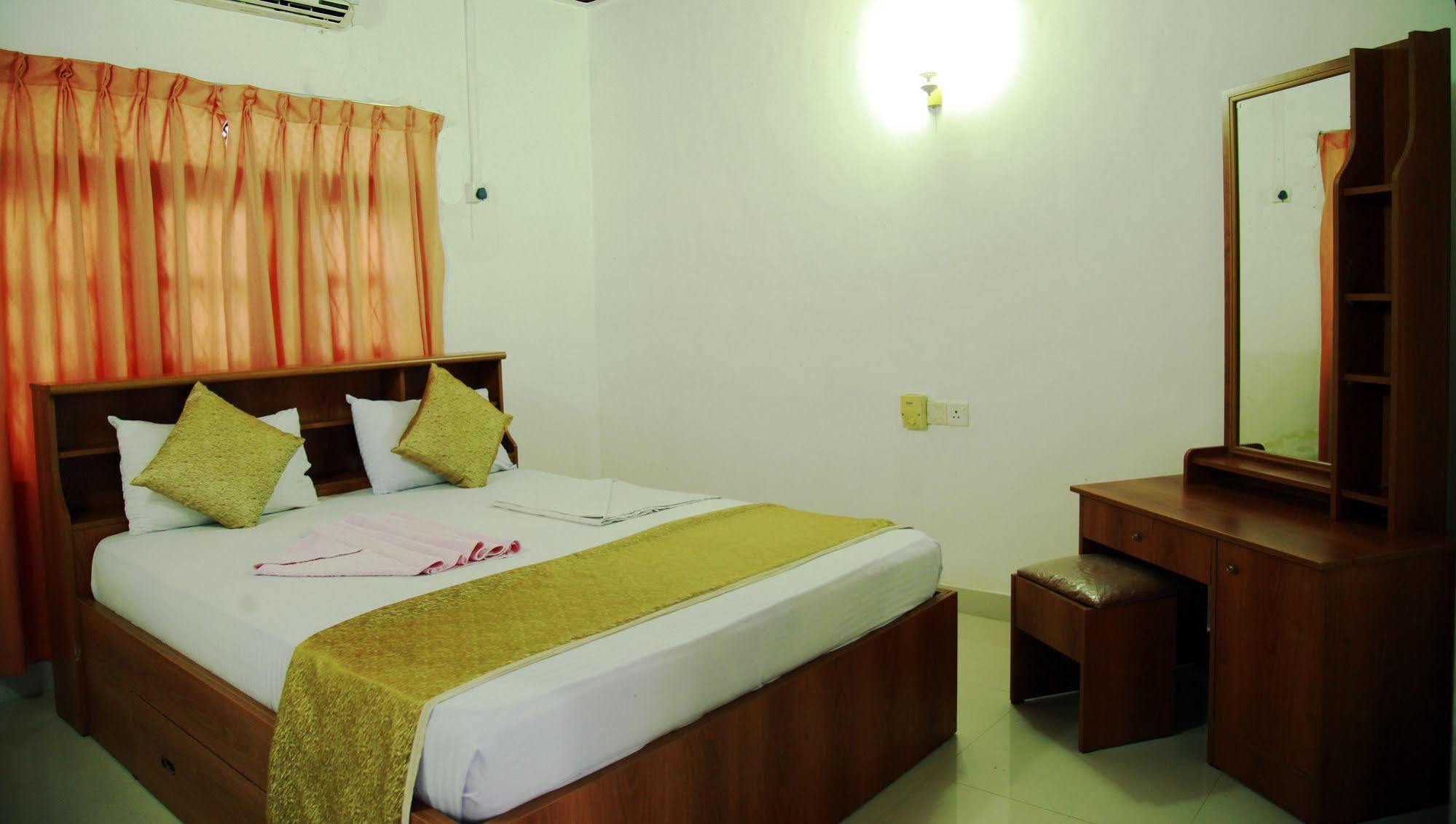 Hotel Cottage Tourist Rest Ponnarankulama Zewnętrze zdjęcie